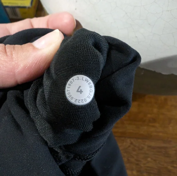 Lululemon Align HR Crop 23" Tights Size 4 LW6BGJS black - Picture 5 of 6